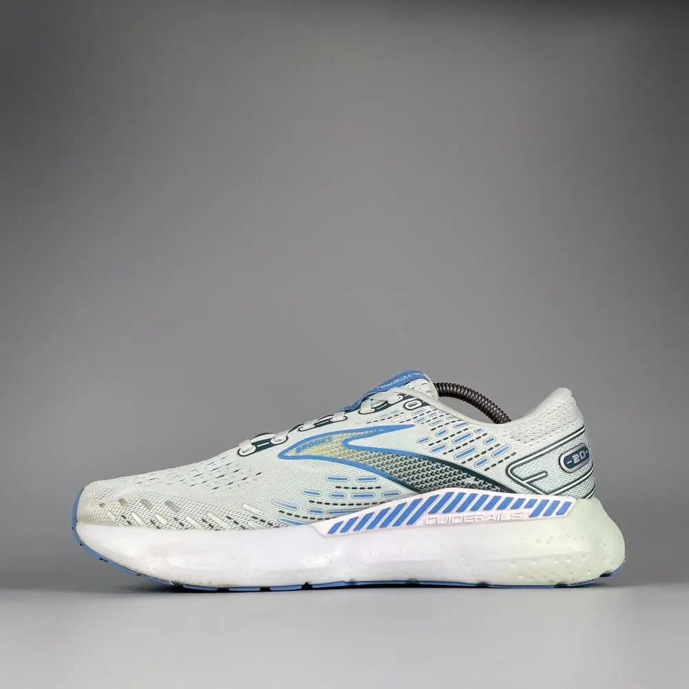 Brooks women 11